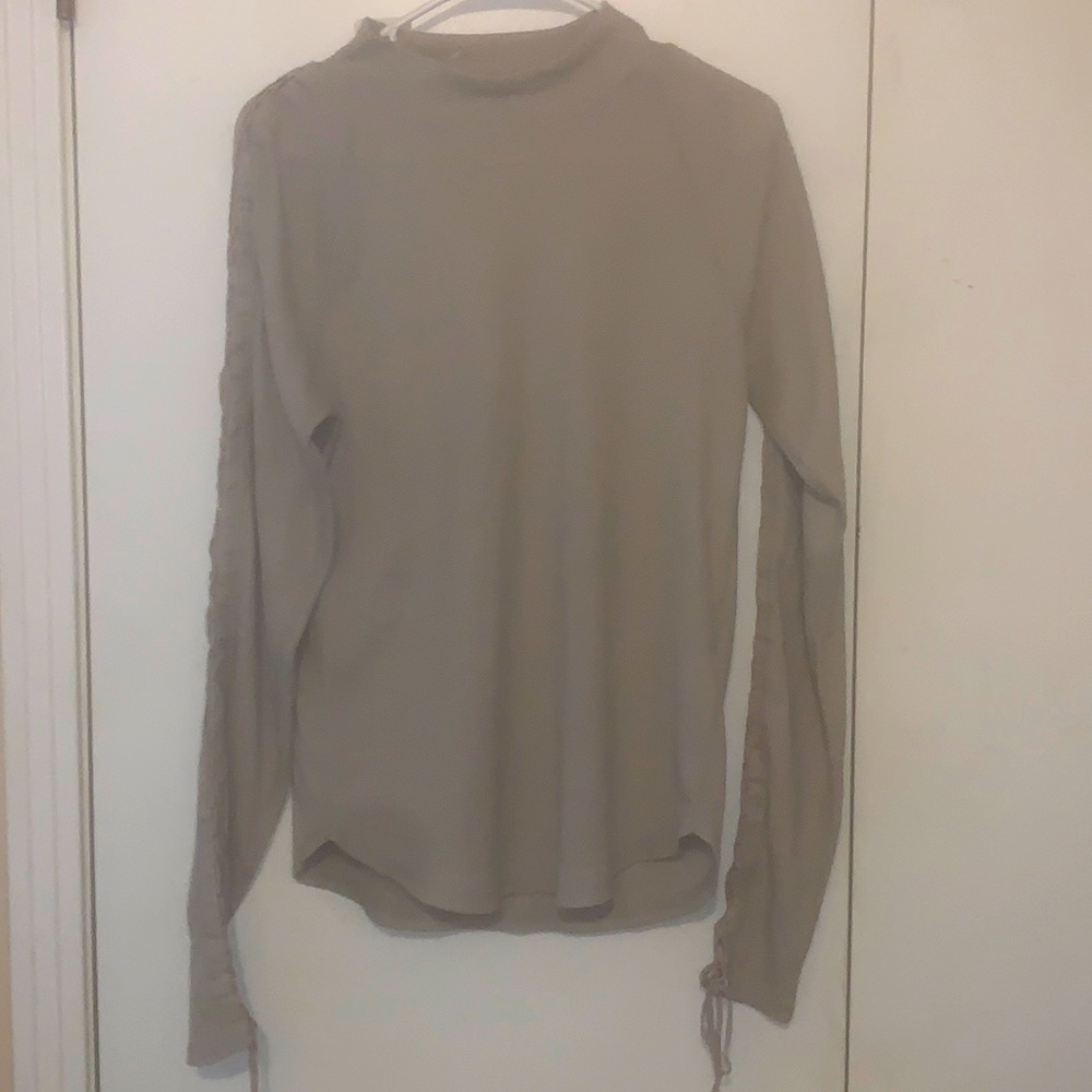 Free people light XL longsleeve